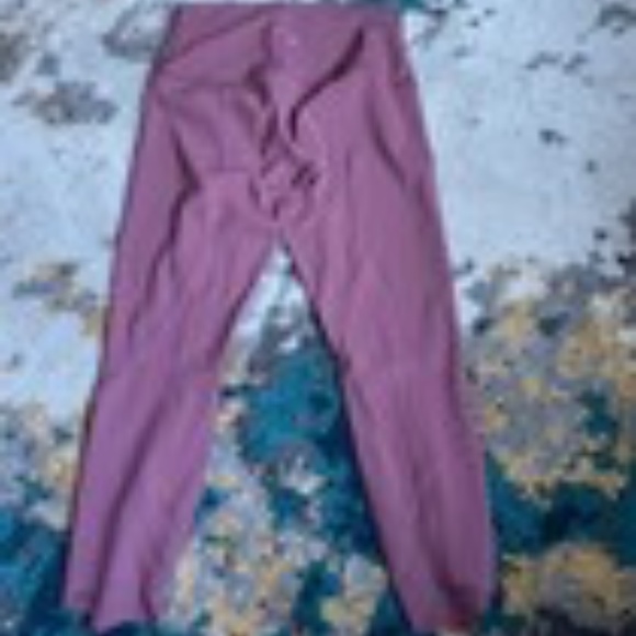 Lululemon Mesh Panel Mauve Pink Cropped Legging with Scallop Edges - Picture 7 of 8